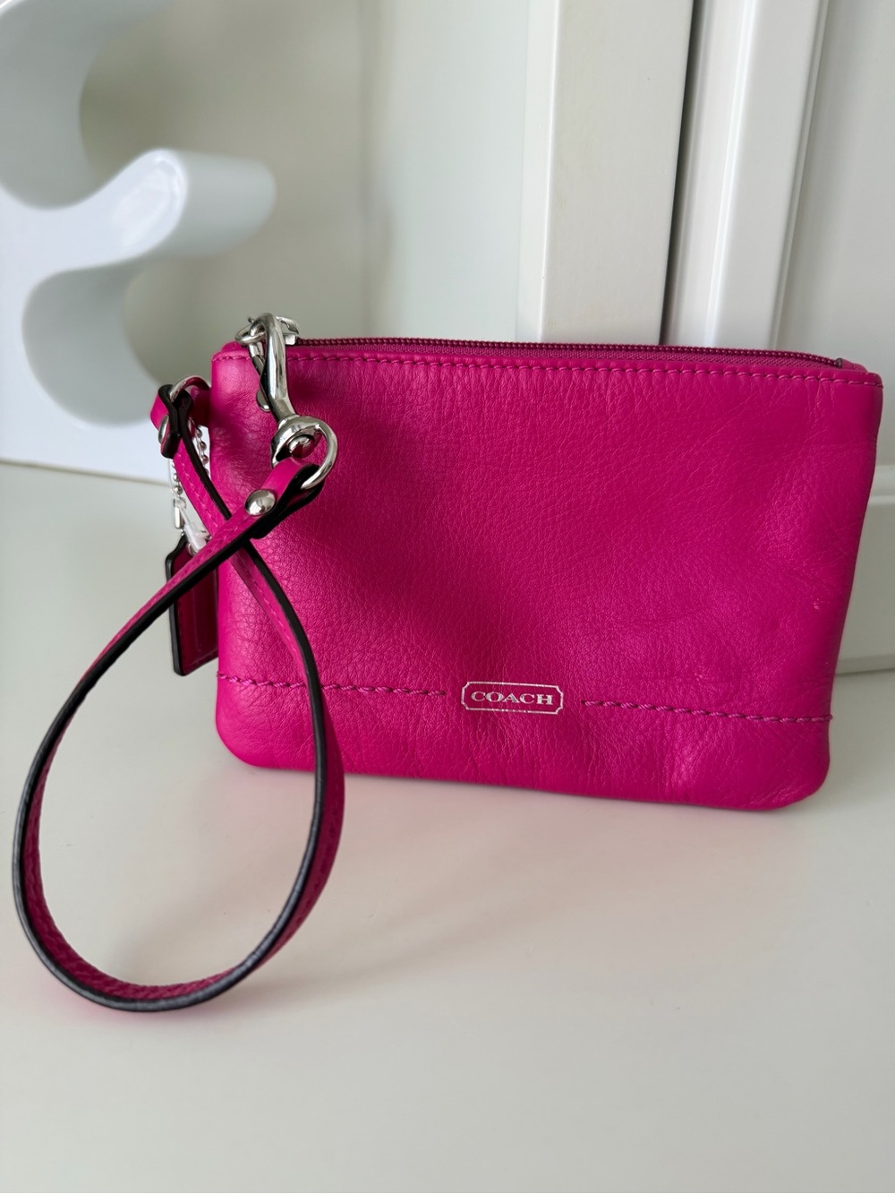 COACH Y2K Vintage Magenta Pink Leather Small Pouch Classic Women’s Wristlet NEW